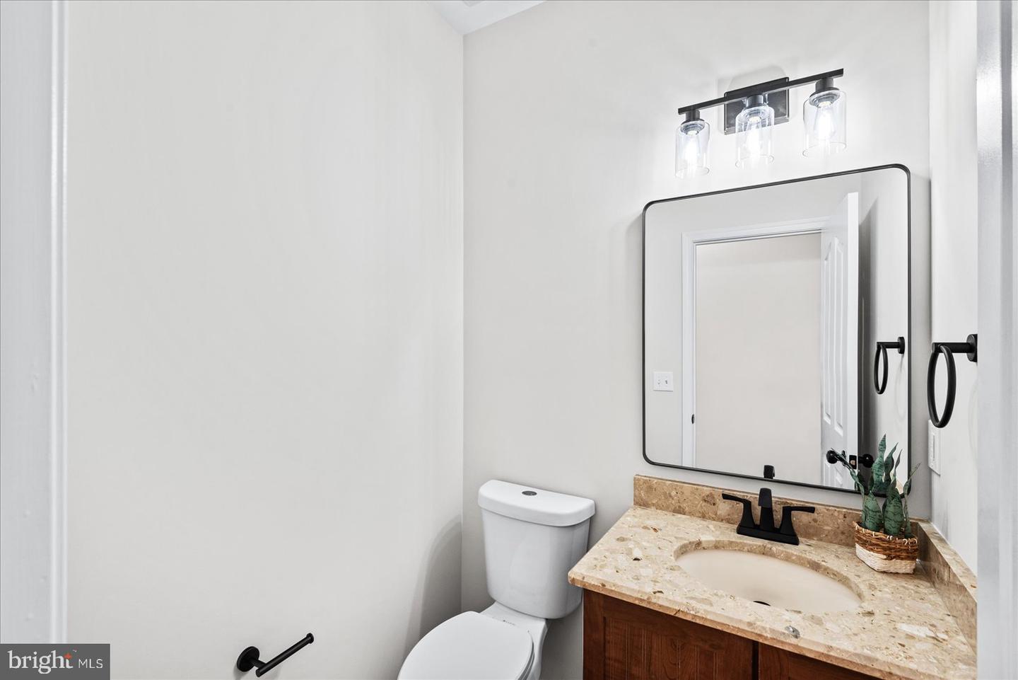 7924 GOLD LEAF CIR, SPOTSYLVANIA, Virginia 22551, 5 Bedrooms Bedrooms, ,4 BathroomsBathrooms,Residential,For sale,7924 GOLD LEAF CIR,VASP2032052 MLS # VASP2032052