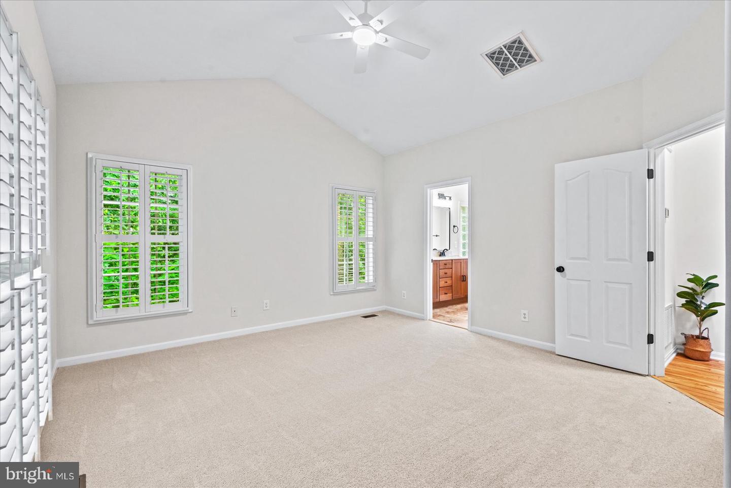 7924 GOLD LEAF CIR, SPOTSYLVANIA, Virginia 22551, 5 Bedrooms Bedrooms, ,4 BathroomsBathrooms,Residential,For sale,7924 GOLD LEAF CIR,VASP2032052 MLS # VASP2032052