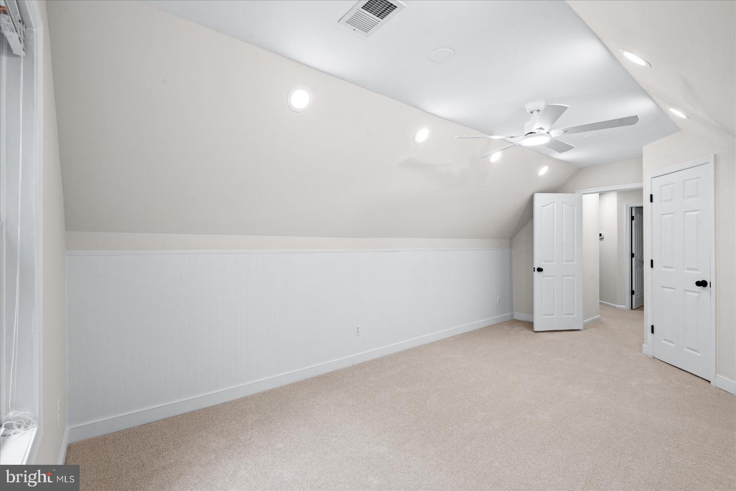 7924 GOLD LEAF CIR, SPOTSYLVANIA, Virginia 22551, 5 Bedrooms Bedrooms, ,4 BathroomsBathrooms,Residential,For sale,7924 GOLD LEAF CIR,VASP2032052 MLS # VASP2032052