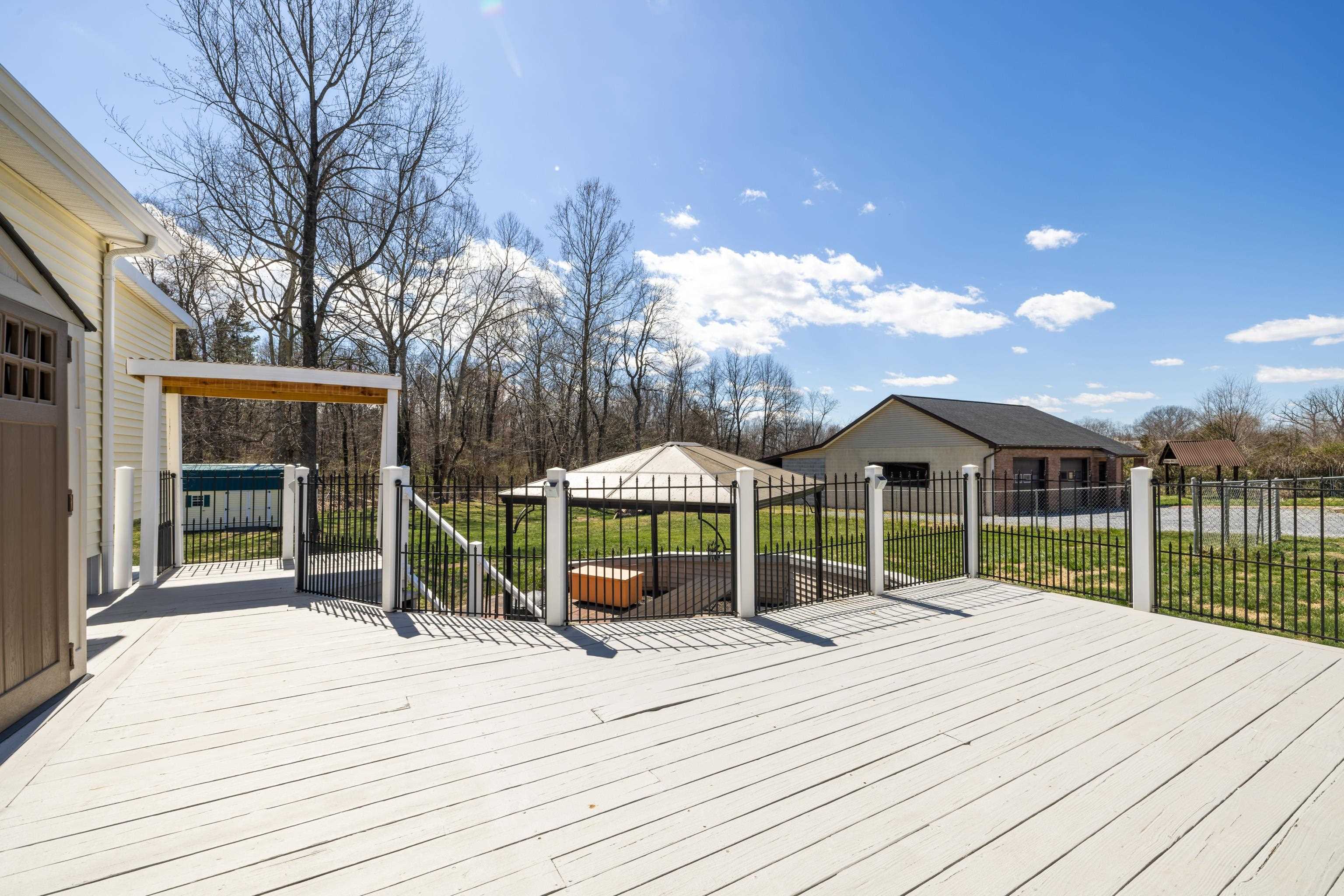 1751 NEW HOPE AND CRIMORA RD, CRIMORA, Virginia 24431, 5 Bedrooms Bedrooms, ,2 BathroomsBathrooms,Residential,1751 NEW HOPE AND CRIMORA RD,662586 MLS # 662586