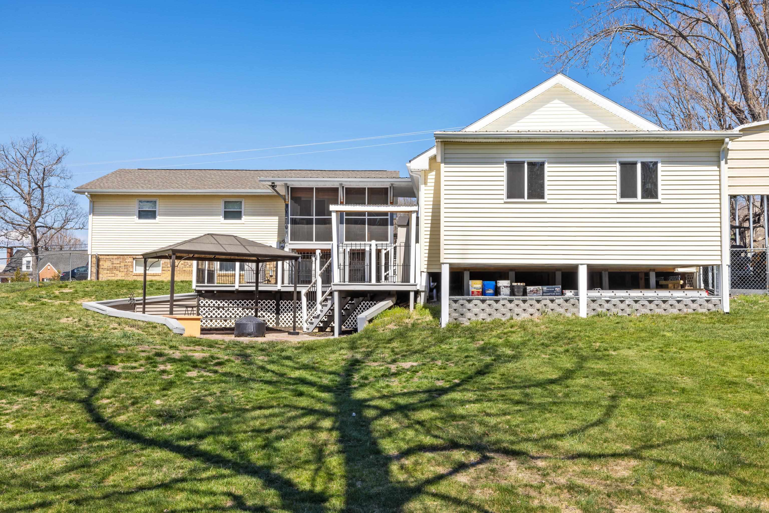 1751 NEW HOPE AND CRIMORA RD, CRIMORA, Virginia 24431, 5 Bedrooms Bedrooms, ,2 BathroomsBathrooms,Residential,1751 NEW HOPE AND CRIMORA RD,662586 MLS # 662586
