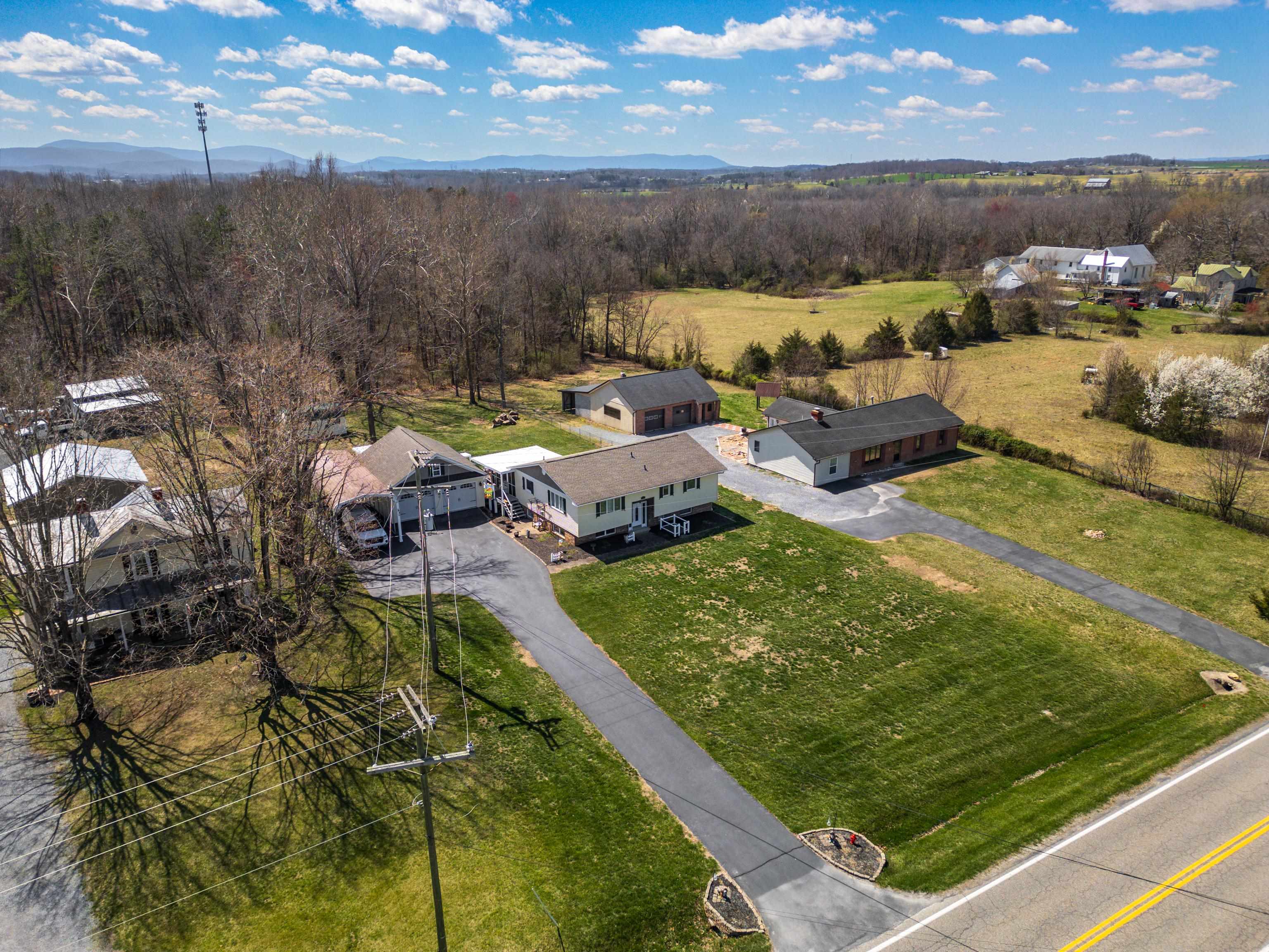 1751 NEW HOPE AND CRIMORA RD, CRIMORA, Virginia 24431, 5 Bedrooms Bedrooms, ,2 BathroomsBathrooms,Residential,1751 NEW HOPE AND CRIMORA RD,662586 MLS # 662586