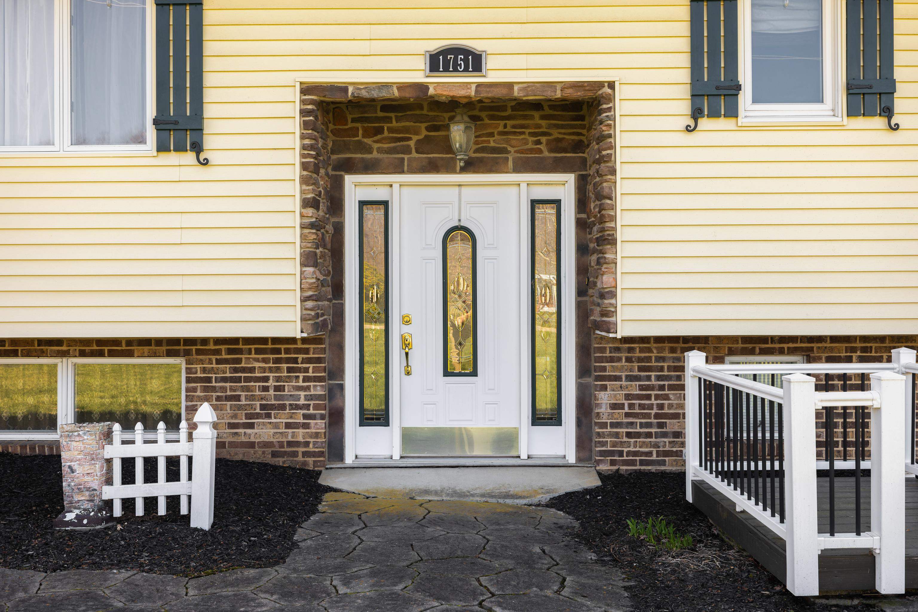 1751 NEW HOPE AND CRIMORA RD, CRIMORA, Virginia 24431, 5 Bedrooms Bedrooms, ,2 BathroomsBathrooms,Residential,1751 NEW HOPE AND CRIMORA RD,662586 MLS # 662586