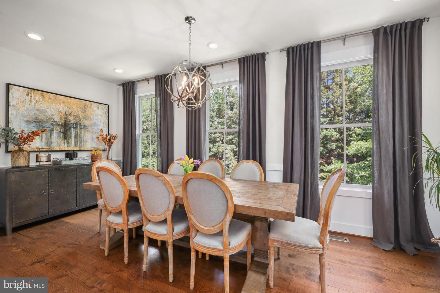1353 POWHATAN ST, ALEXANDRIA, Virginia 22314, 3 Bedrooms Bedrooms, ,3 BathroomsBathrooms,Residential,For sale,1353 POWHATAN ST,VAAX2044042 MLS # VAAX2044042