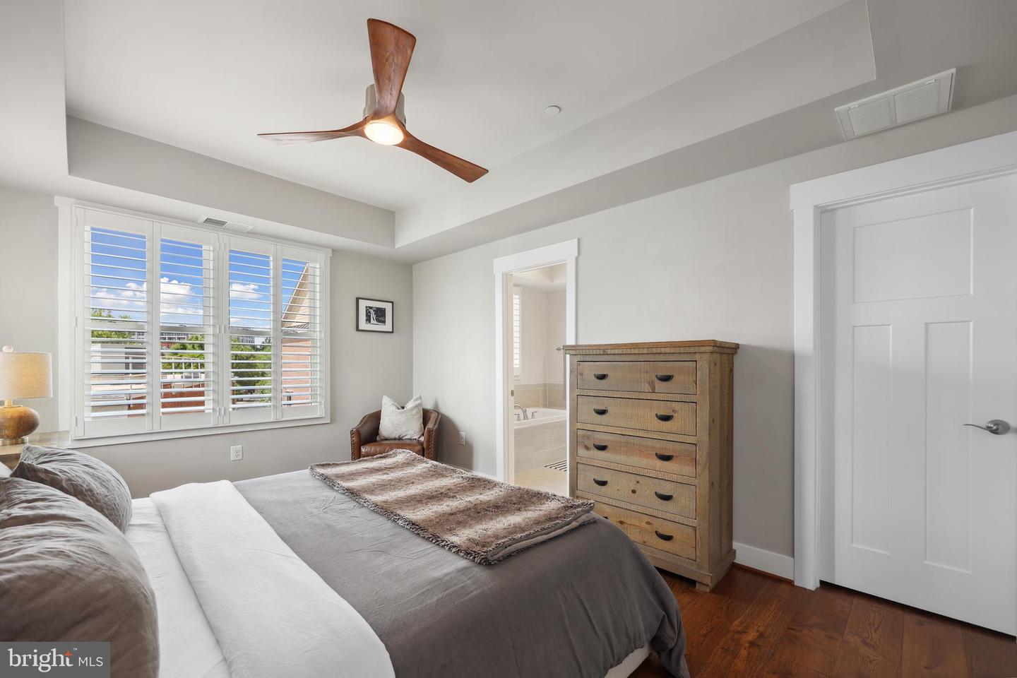 1353 POWHATAN ST, ALEXANDRIA, Virginia 22314, 3 Bedrooms Bedrooms, ,3 BathroomsBathrooms,Residential,For sale,1353 POWHATAN ST,VAAX2044042 MLS # VAAX2044042
