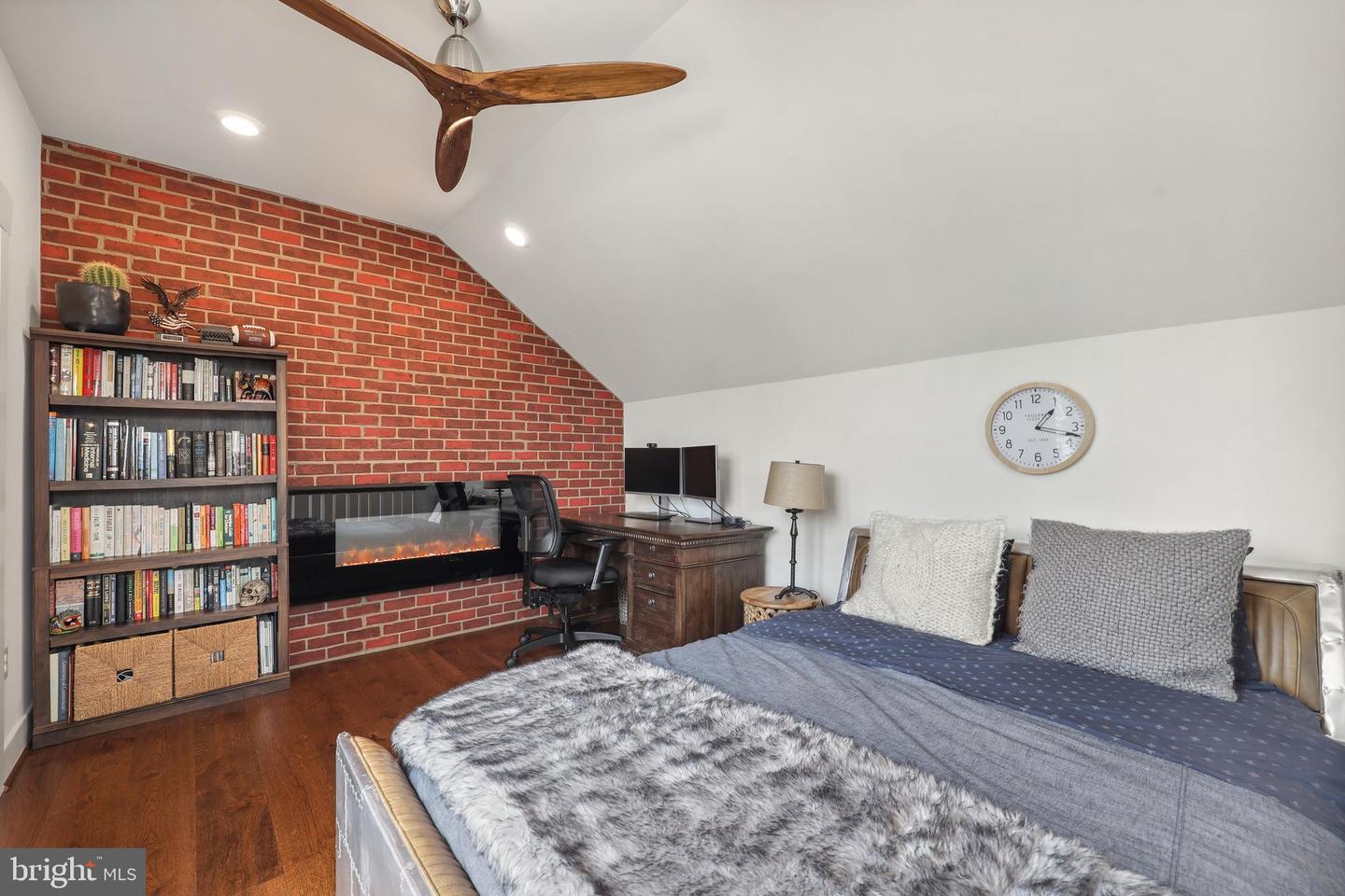 1353 POWHATAN ST, ALEXANDRIA, Virginia 22314, 3 Bedrooms Bedrooms, ,3 BathroomsBathrooms,Residential,For sale,1353 POWHATAN ST,VAAX2044042 MLS # VAAX2044042