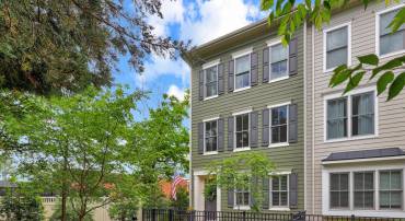 1353 POWHATAN ST, ALEXANDRIA, Virginia 22314, 3 Bedrooms Bedrooms, ,3 BathroomsBathrooms,Residential,For sale,1353 POWHATAN ST,VAAX2044042 MLS # VAAX2044042