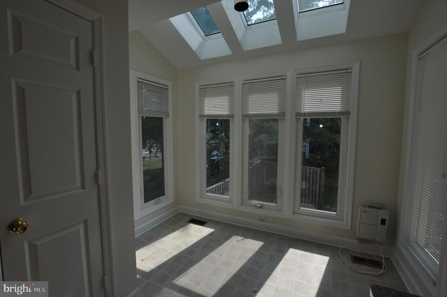 6154 JOUST LN, ALEXANDRIA, Virginia 22315, 2 Bedrooms Bedrooms, ,3 BathroomsBathrooms,Residential,For sale,6154 JOUST LN,VAFX2234268 MLS # VAFX2234268