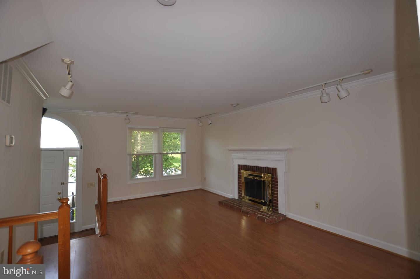 6154 JOUST LN, ALEXANDRIA, Virginia 22315, 2 Bedrooms Bedrooms, ,3 BathroomsBathrooms,Residential,For sale,6154 JOUST LN,VAFX2234268 MLS # VAFX2234268