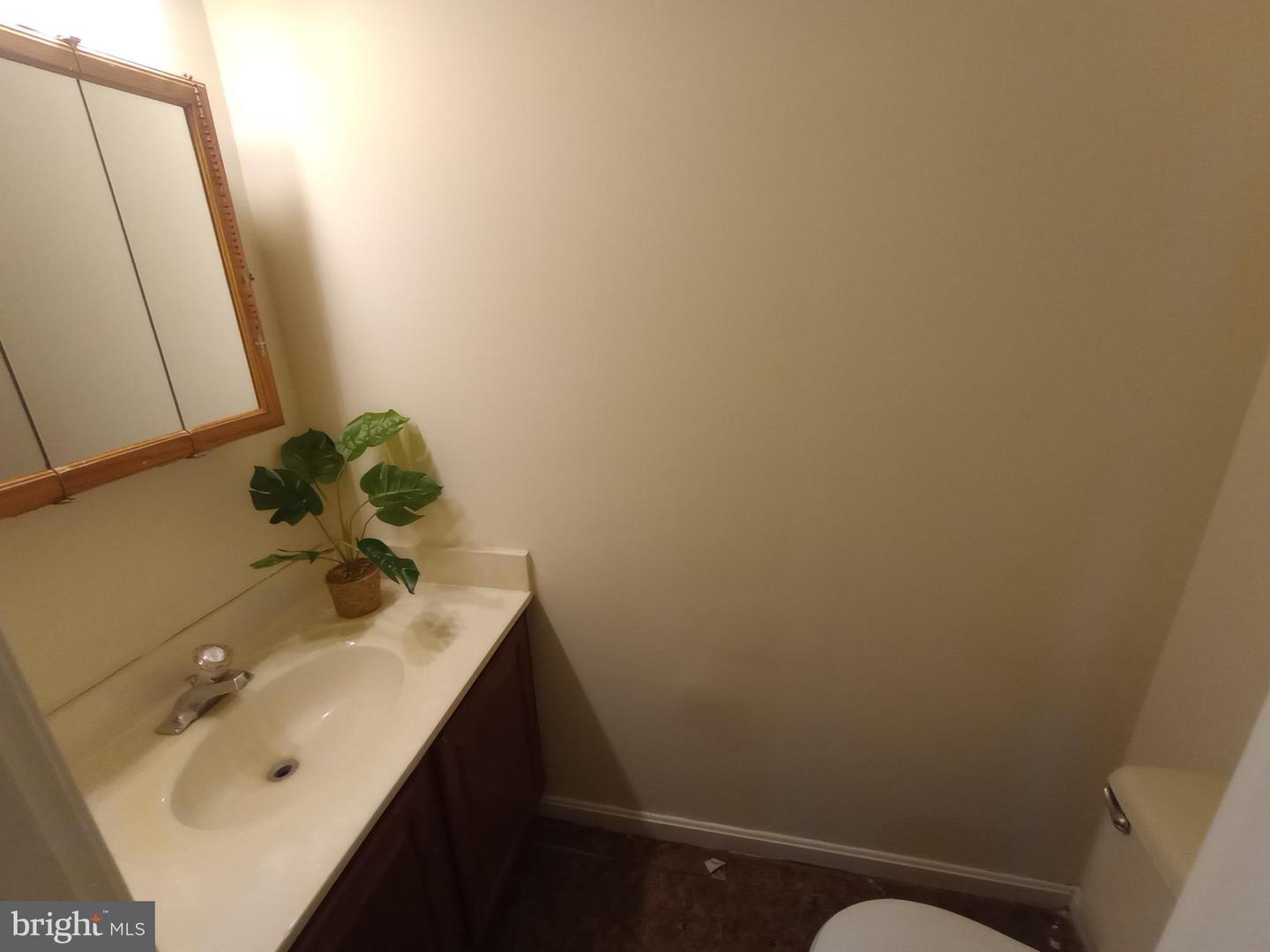 12724 INVERNESS WAY, WOODBRIDGE, Virginia 22192, 4 Bedrooms Bedrooms, ,2 BathroomsBathrooms,Residential,For sale,12724 INVERNESS WAY,VAPW2092444 MLS # VAPW2092444