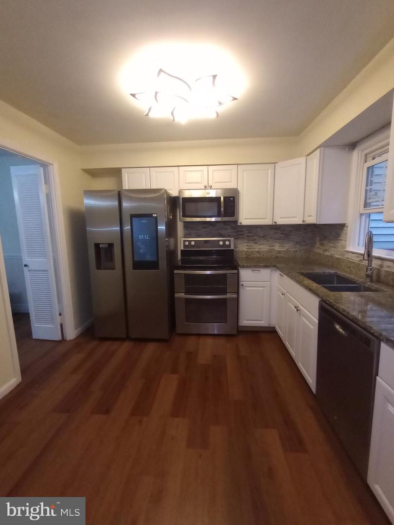12724 INVERNESS WAY, WOODBRIDGE, Virginia 22192, 4 Bedrooms Bedrooms, ,2 BathroomsBathrooms,Residential,For sale,12724 INVERNESS WAY,VAPW2092444 MLS # VAPW2092444