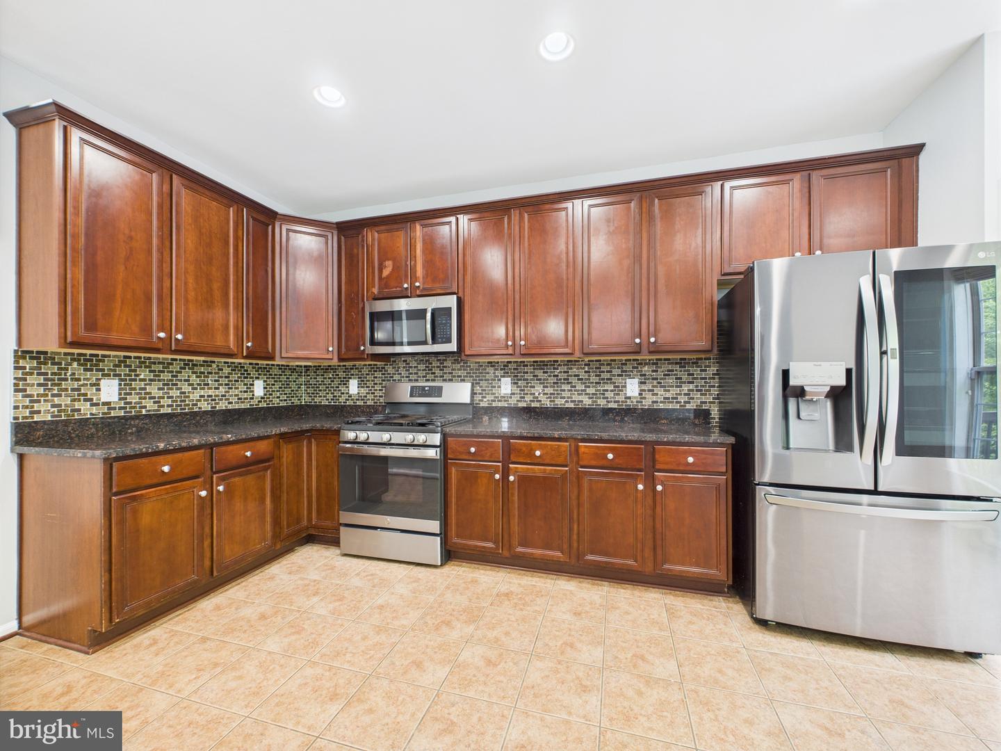 16558 RESERVOIR LOOP, DUMFRIES, Virginia 22026, 5 Bedrooms Bedrooms, ,3 BathroomsBathrooms,Residential,For sale,16558 RESERVOIR LOOP,VAPW2092522 MLS # VAPW2092522
