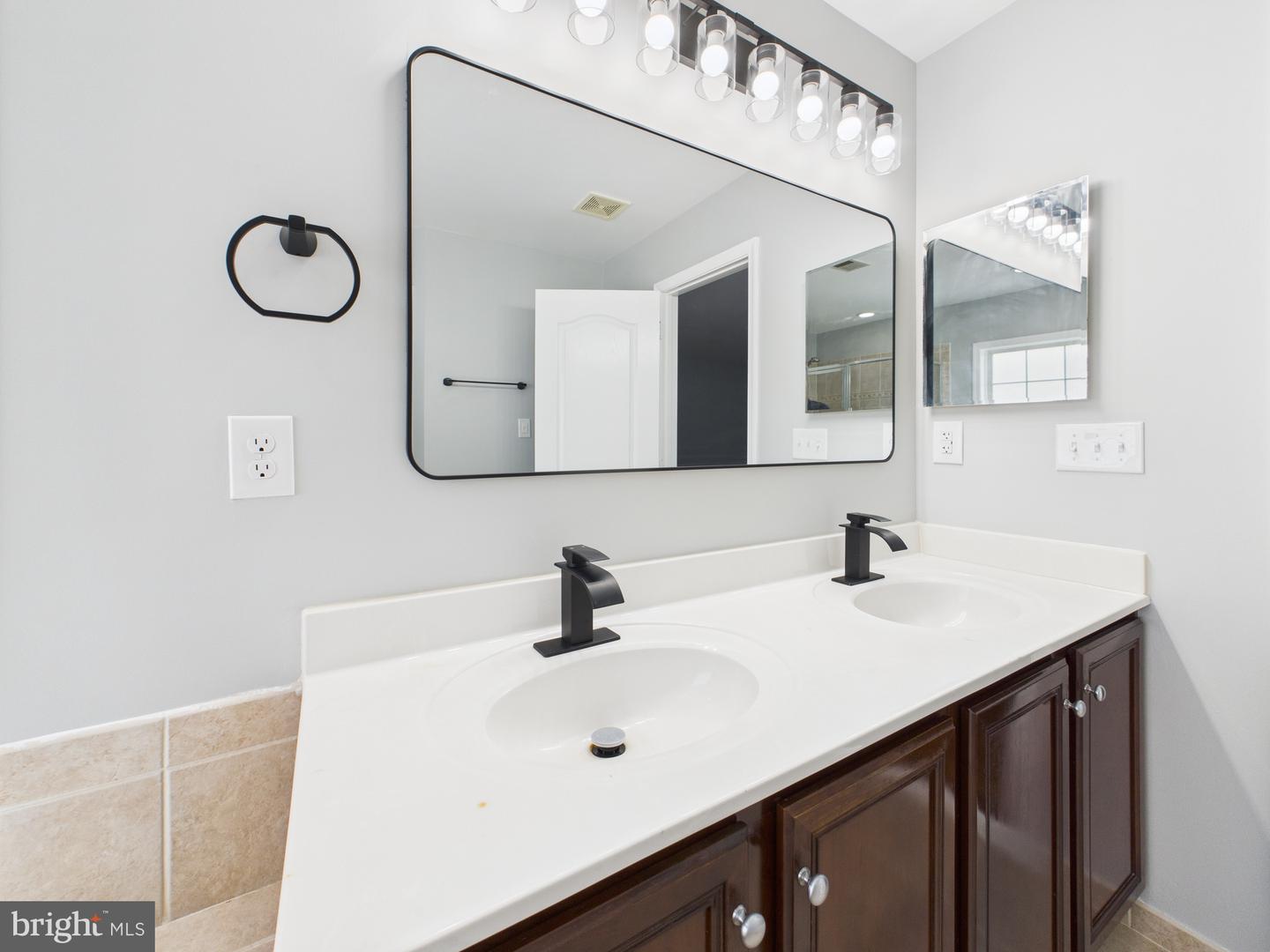 16558 RESERVOIR LOOP, DUMFRIES, Virginia 22026, 5 Bedrooms Bedrooms, ,3 BathroomsBathrooms,Residential,For sale,16558 RESERVOIR LOOP,VAPW2092522 MLS # VAPW2092522