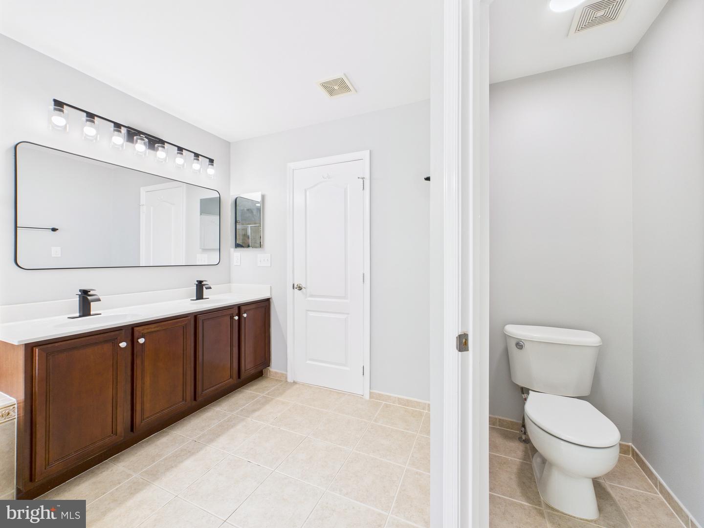 16558 RESERVOIR LOOP, DUMFRIES, Virginia 22026, 5 Bedrooms Bedrooms, ,3 BathroomsBathrooms,Residential,For sale,16558 RESERVOIR LOOP,VAPW2092522 MLS # VAPW2092522
