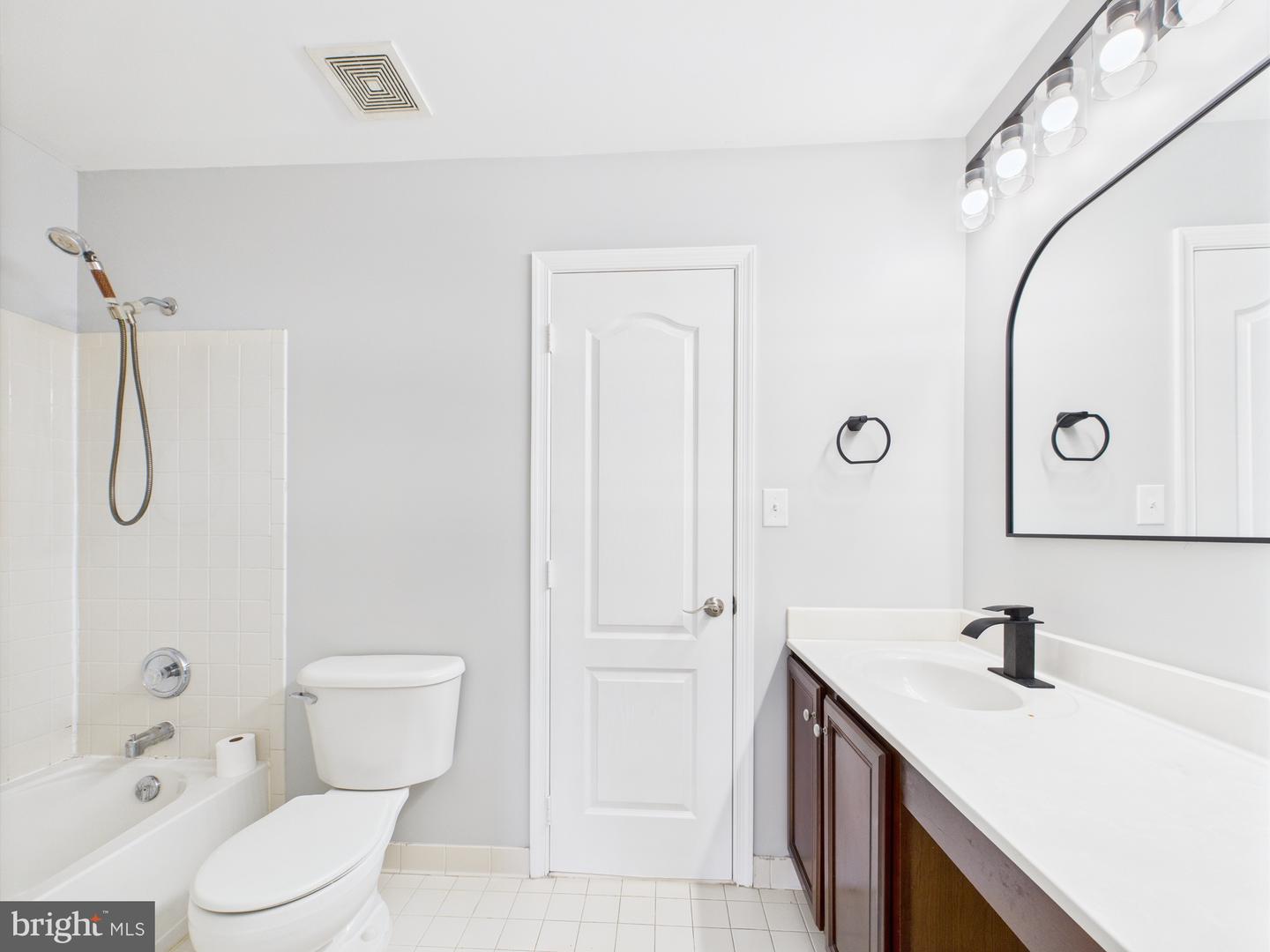 16558 RESERVOIR LOOP, DUMFRIES, Virginia 22026, 5 Bedrooms Bedrooms, ,3 BathroomsBathrooms,Residential,For sale,16558 RESERVOIR LOOP,VAPW2092522 MLS # VAPW2092522