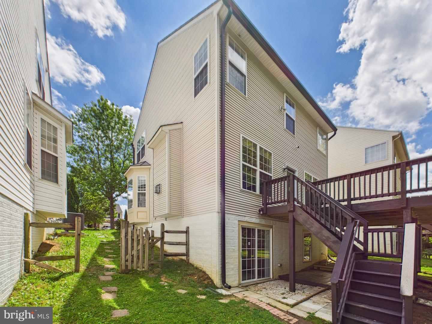 16558 RESERVOIR LOOP, DUMFRIES, Virginia 22026, 5 Bedrooms Bedrooms, ,3 BathroomsBathrooms,Residential,For sale,16558 RESERVOIR LOOP,VAPW2092522 MLS # VAPW2092522