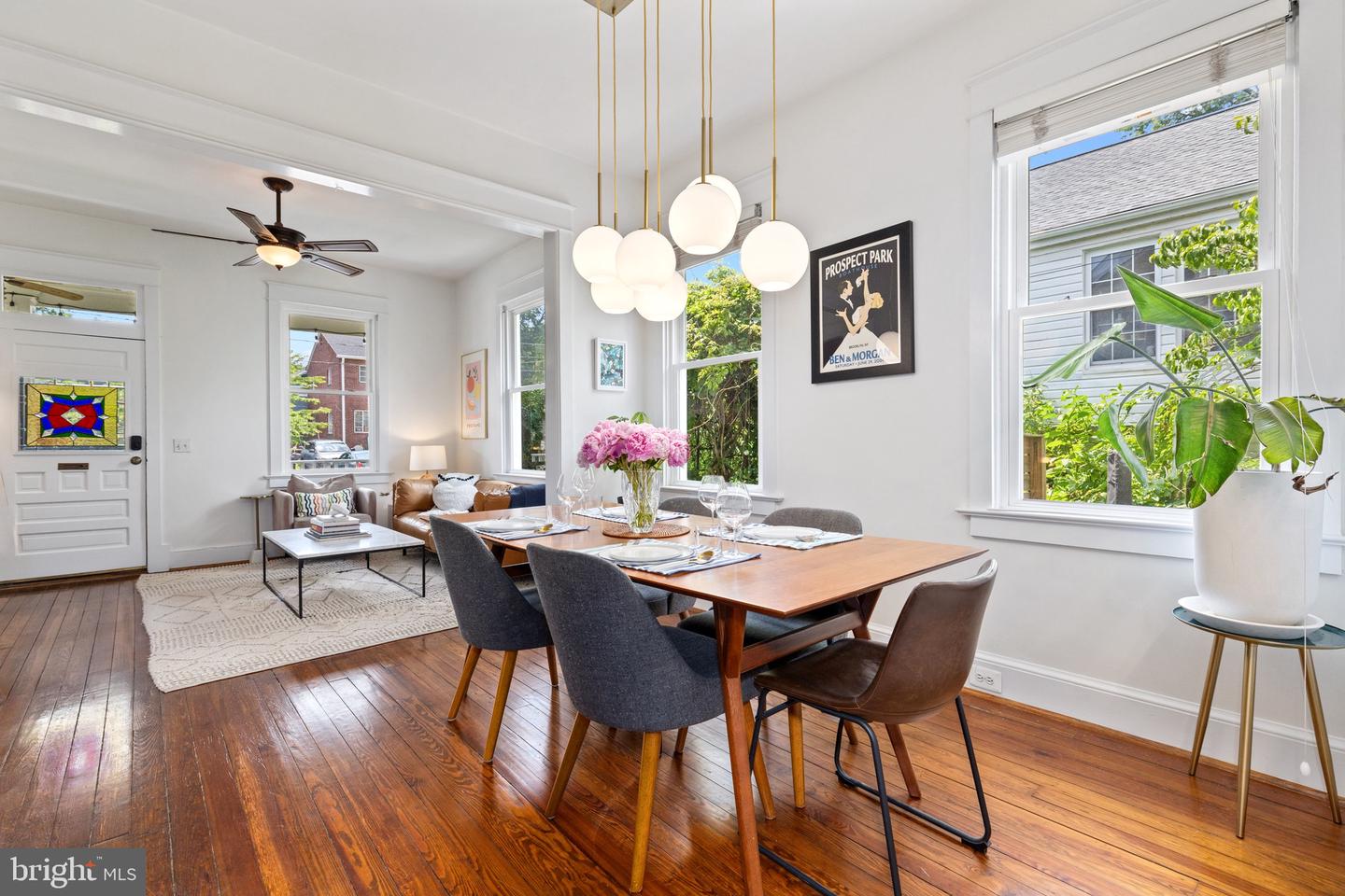 19 W WYATT AVE, ALEXANDRIA, Virginia 22301, 4 Bedrooms Bedrooms, ,3 BathroomsBathrooms,Residential,For sale,19 W WYATT AVE,VAAX2044468 MLS # VAAX2044468