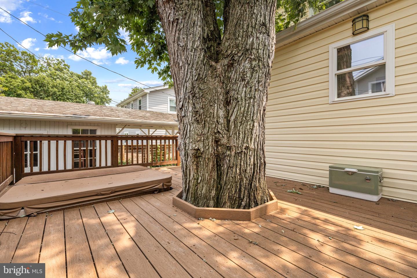 19 W WYATT AVE, ALEXANDRIA, Virginia 22301, 4 Bedrooms Bedrooms, ,3 BathroomsBathrooms,Residential,For sale,19 W WYATT AVE,VAAX2044468 MLS # VAAX2044468