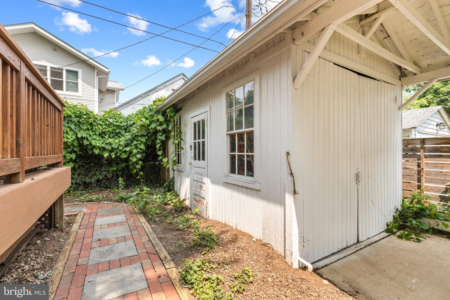19 W WYATT AVE, ALEXANDRIA, Virginia 22301, 4 Bedrooms Bedrooms, ,3 BathroomsBathrooms,Residential,For sale,19 W WYATT AVE,VAAX2044468 MLS # VAAX2044468