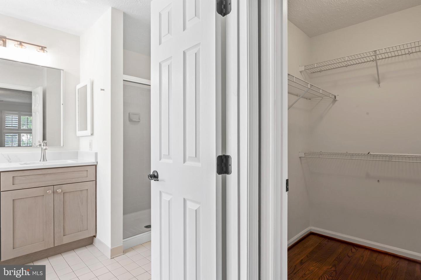 2206 MILBURN LN, RESTON, Virginia 20191, 5 Bedrooms Bedrooms, ,3 BathroomsBathrooms,Residential,For sale,2206 MILBURN LN,VAFX2236182 MLS # VAFX2236182