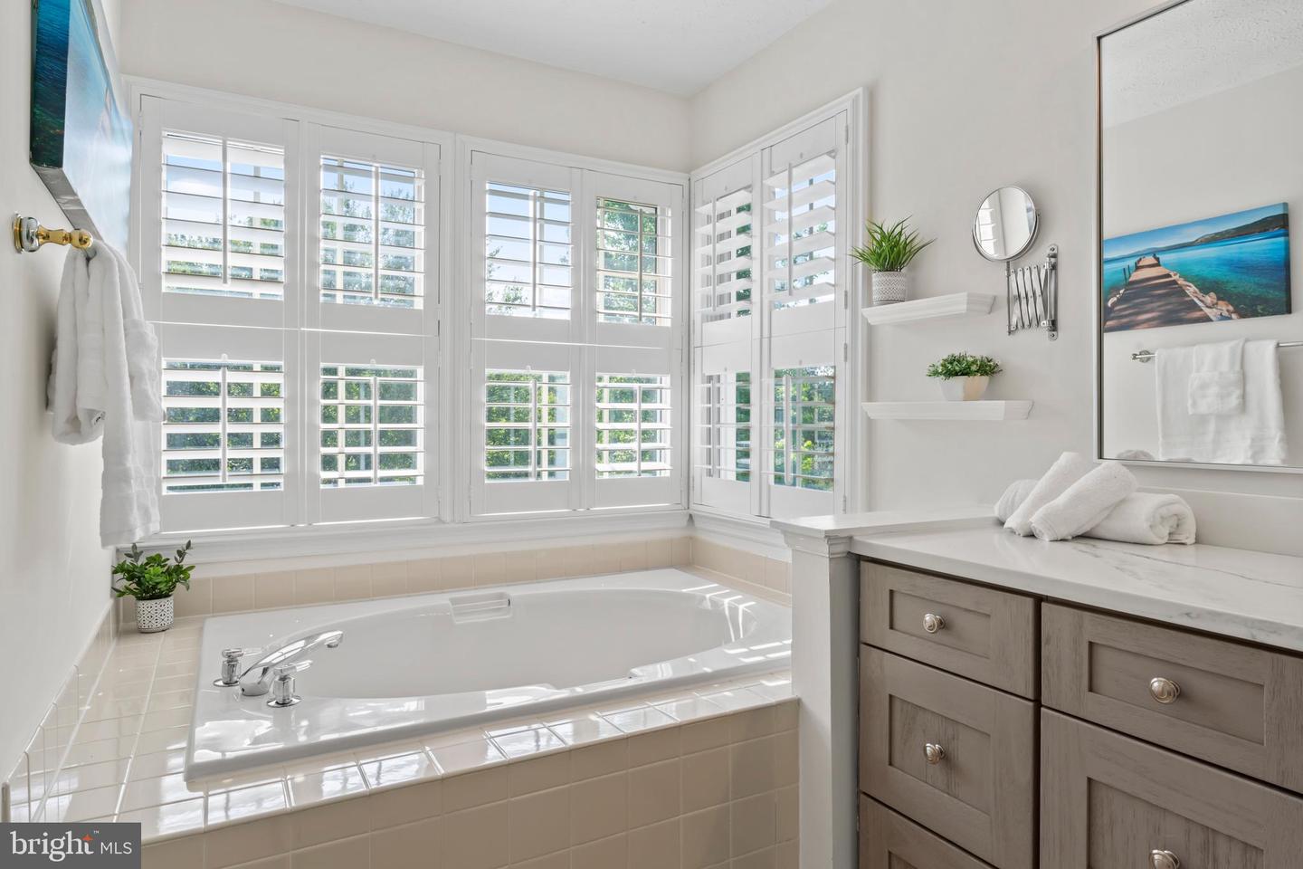2206 MILBURN LN, RESTON, Virginia 20191, 5 Bedrooms Bedrooms, ,3 BathroomsBathrooms,Residential,For sale,2206 MILBURN LN,VAFX2236182 MLS # VAFX2236182