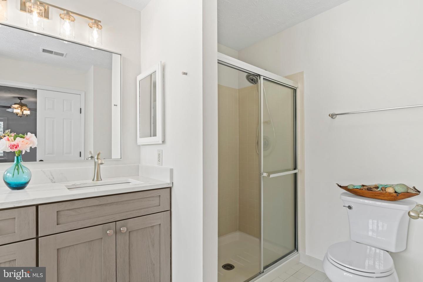 2206 MILBURN LN, RESTON, Virginia 20191, 5 Bedrooms Bedrooms, ,3 BathroomsBathrooms,Residential,For sale,2206 MILBURN LN,VAFX2236182 MLS # VAFX2236182