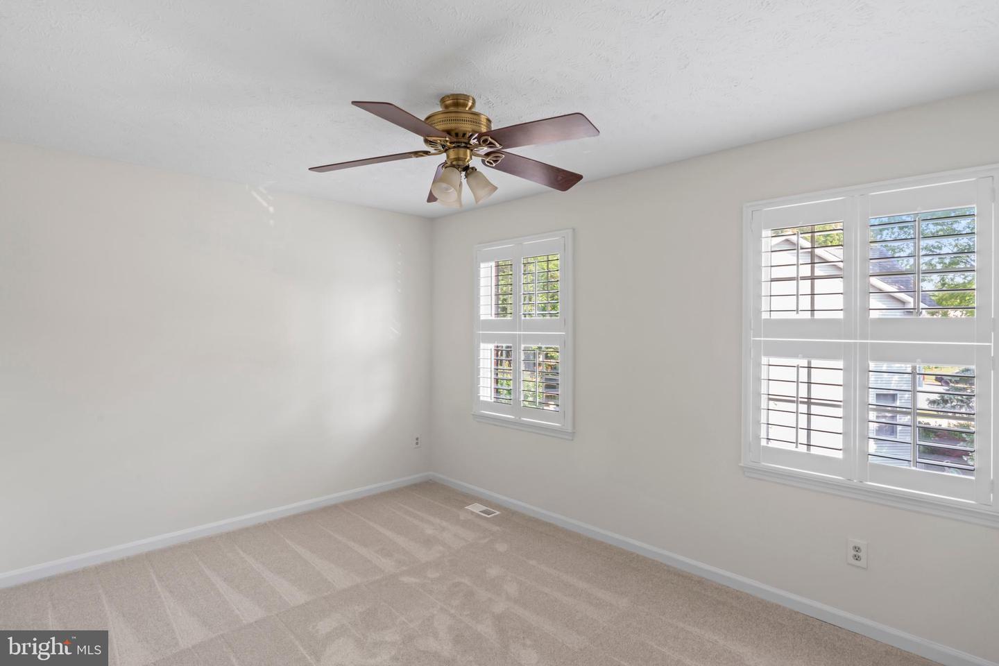 2206 MILBURN LN, RESTON, Virginia 20191, 5 Bedrooms Bedrooms, ,3 BathroomsBathrooms,Residential,For sale,2206 MILBURN LN,VAFX2236182 MLS # VAFX2236182