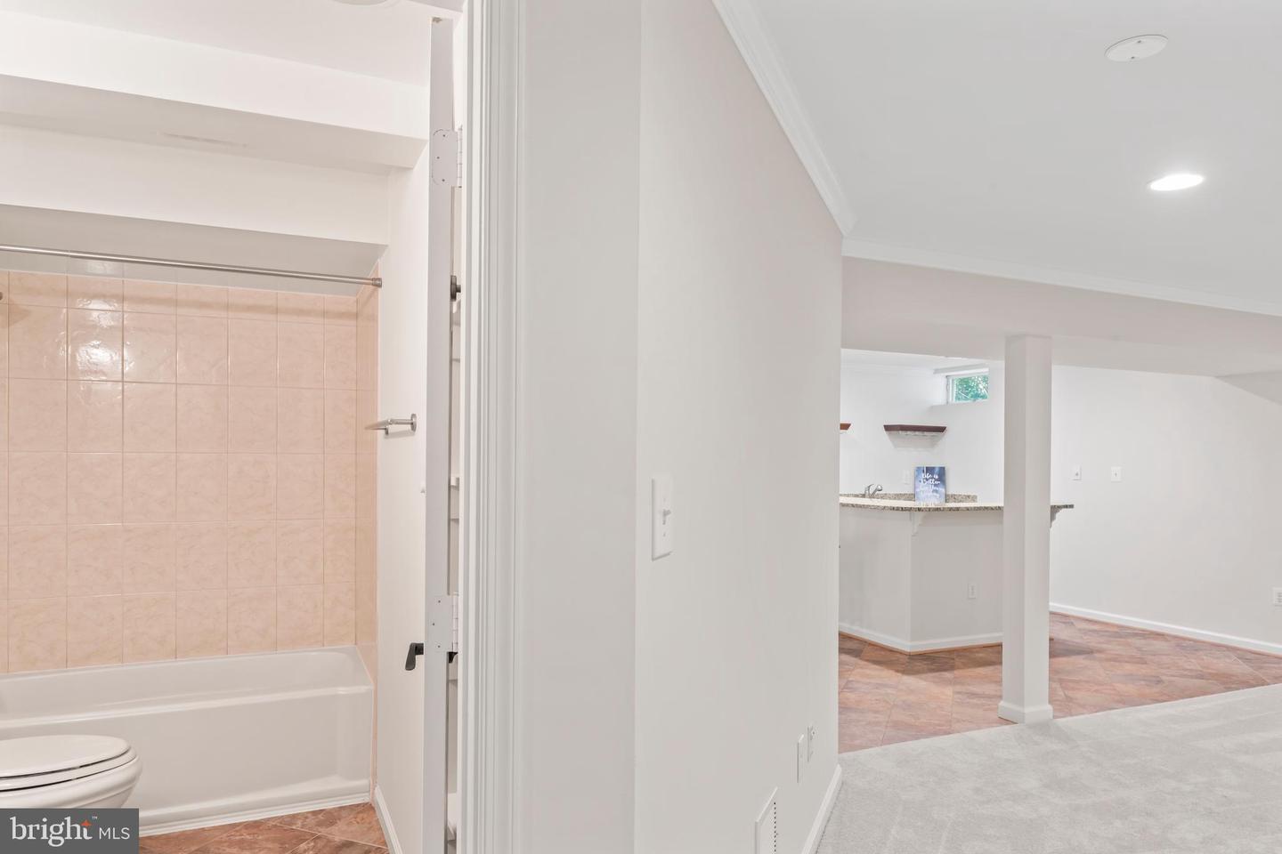 2206 MILBURN LN, RESTON, Virginia 20191, 5 Bedrooms Bedrooms, ,3 BathroomsBathrooms,Residential,For sale,2206 MILBURN LN,VAFX2236182 MLS # VAFX2236182