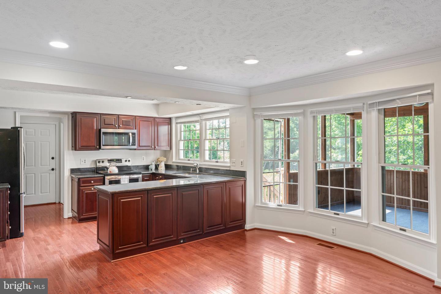 2206 MILBURN LN, RESTON, Virginia 20191, 5 Bedrooms Bedrooms, ,3 BathroomsBathrooms,Residential,For sale,2206 MILBURN LN,VAFX2236182 MLS # VAFX2236182