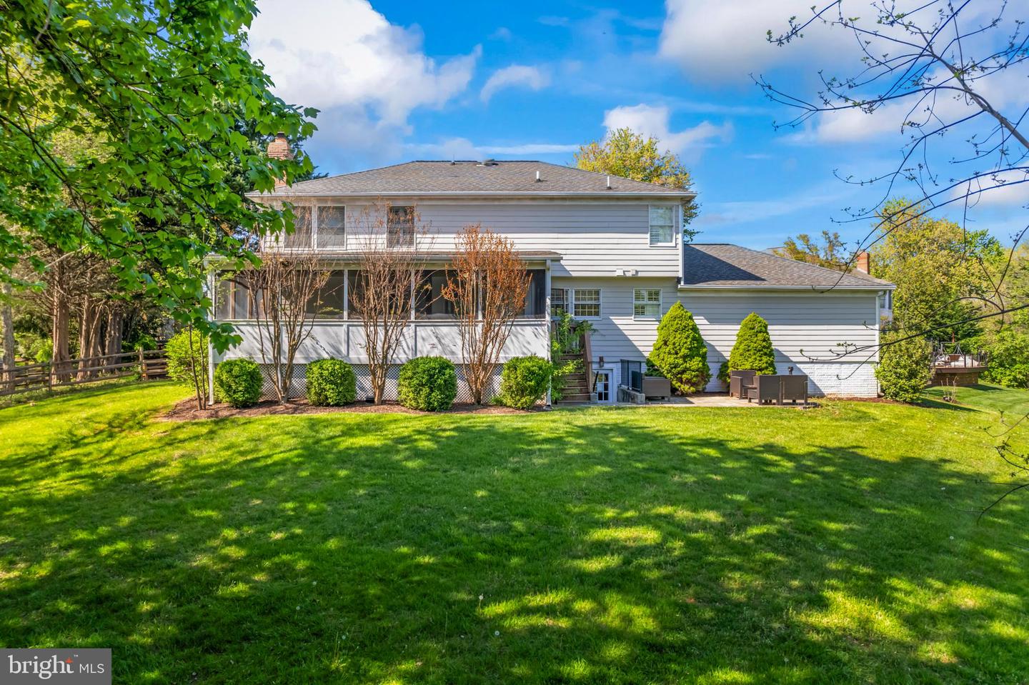 2206 MILBURN LN, RESTON, Virginia 20191, 5 Bedrooms Bedrooms, ,3 BathroomsBathrooms,Residential,For sale,2206 MILBURN LN,VAFX2236182 MLS # VAFX2236182