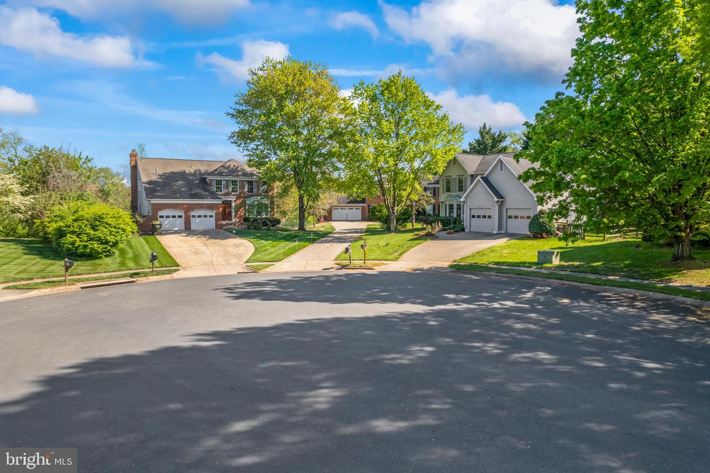 2206 MILBURN LN, RESTON, Virginia 20191, 5 Bedrooms Bedrooms, ,3 BathroomsBathrooms,Residential,For sale,2206 MILBURN LN,VAFX2236182 MLS # VAFX2236182