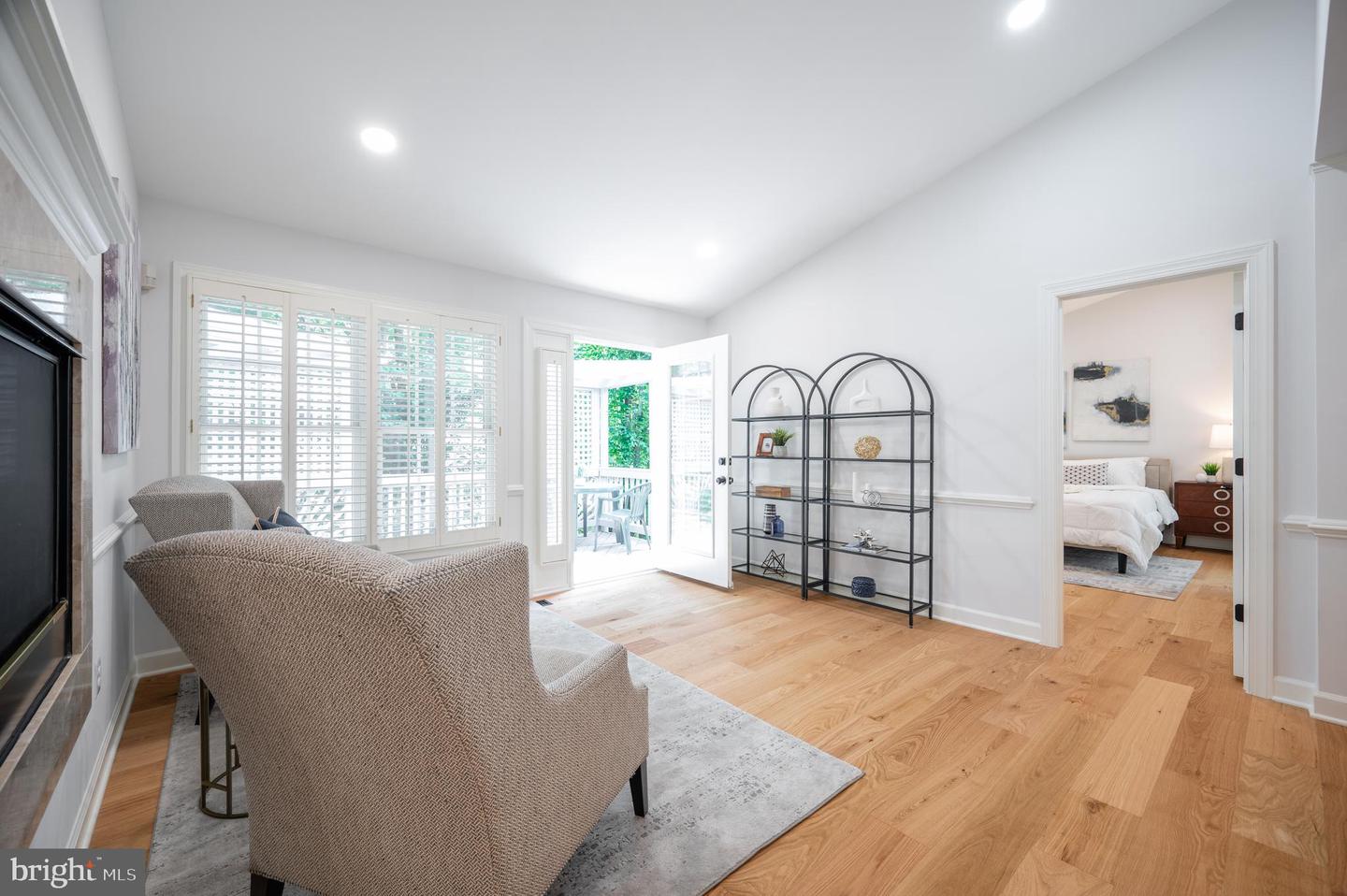 20518 SWECKER FARM PL, STERLING, Virginia 20165, 3 Bedrooms Bedrooms, ,2 BathroomsBathrooms,Residential,For sale,20518 SWECKER FARM PL,VALO2094730 MLS # VALO2094730