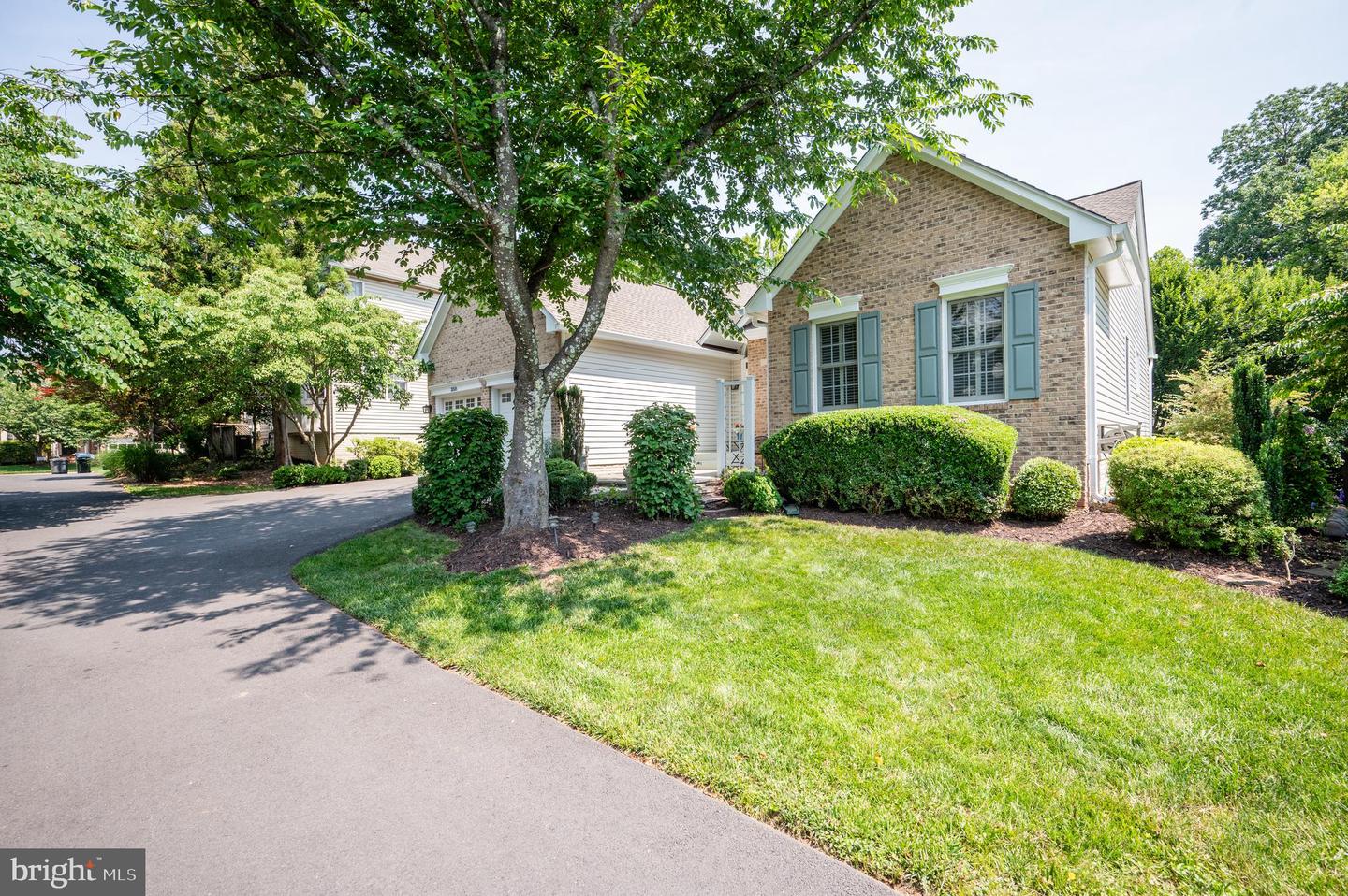 20518 SWECKER FARM PL, STERLING, Virginia 20165, 3 Bedrooms Bedrooms, ,2 BathroomsBathrooms,Residential,For sale,20518 SWECKER FARM PL,VALO2094730 MLS # VALO2094730