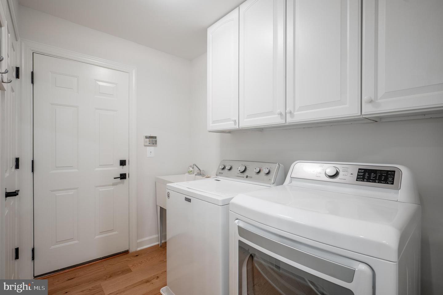 20518 SWECKER FARM PL, STERLING, Virginia 20165, 3 Bedrooms Bedrooms, ,2 BathroomsBathrooms,Residential,For sale,20518 SWECKER FARM PL,VALO2094730 MLS # VALO2094730