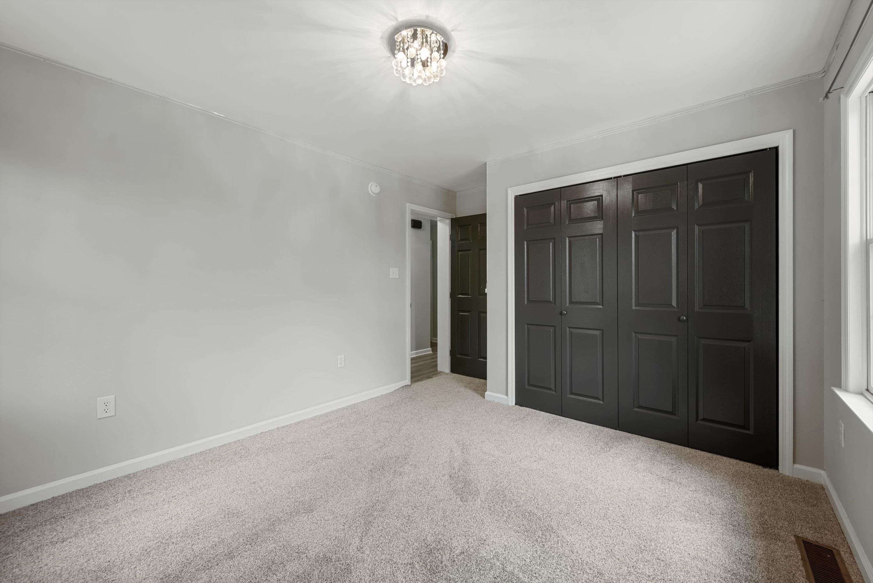 246 LOCUST LN, EDINBURG, Virginia 22824, 5 Bedrooms Bedrooms, ,3 BathroomsBathrooms,Residential,246 LOCUST LN,665736 MLS # 665736