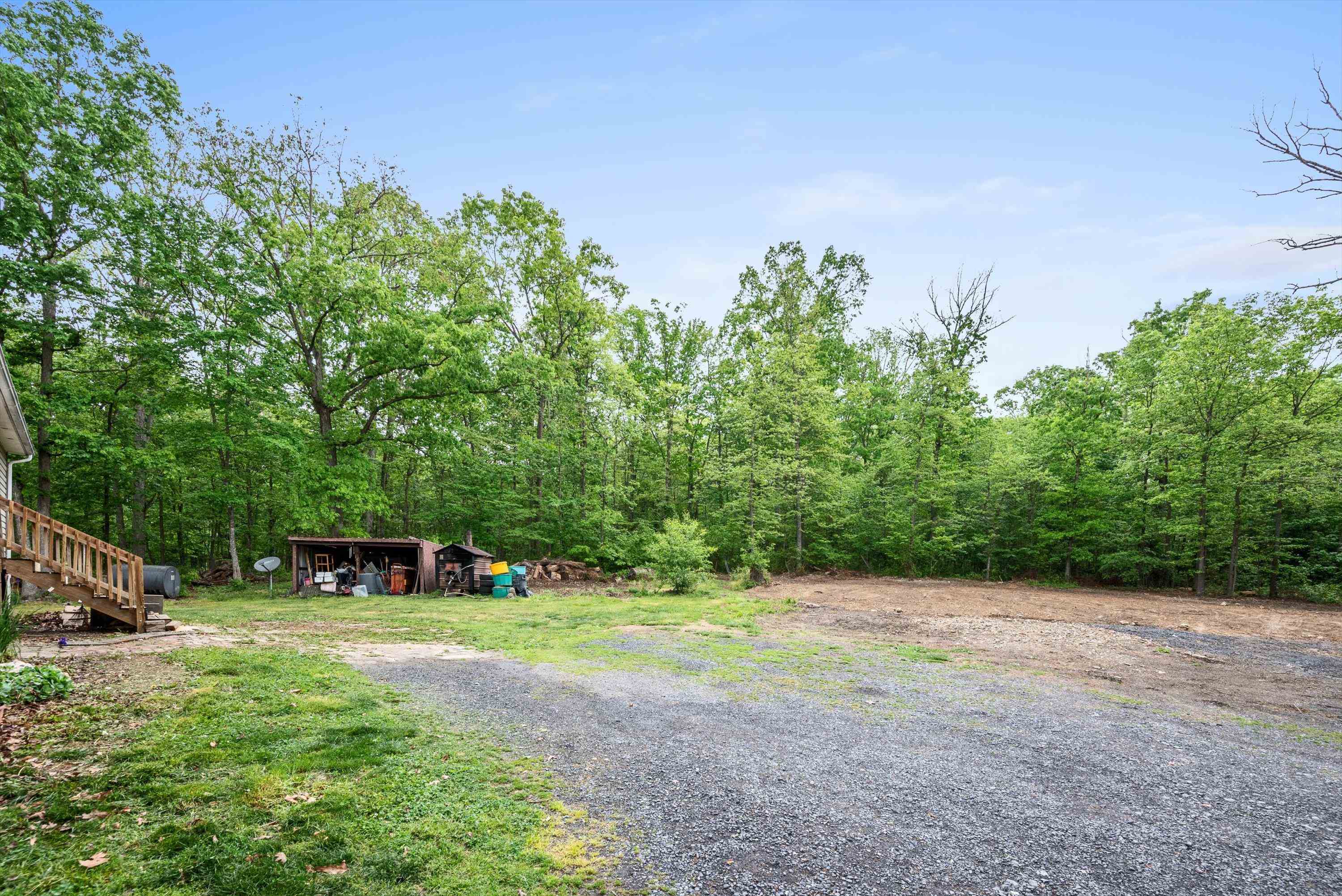 246 LOCUST LN, EDINBURG, Virginia 22824, 5 Bedrooms Bedrooms, ,3 BathroomsBathrooms,Residential,246 LOCUST LN,665736 MLS # 665736