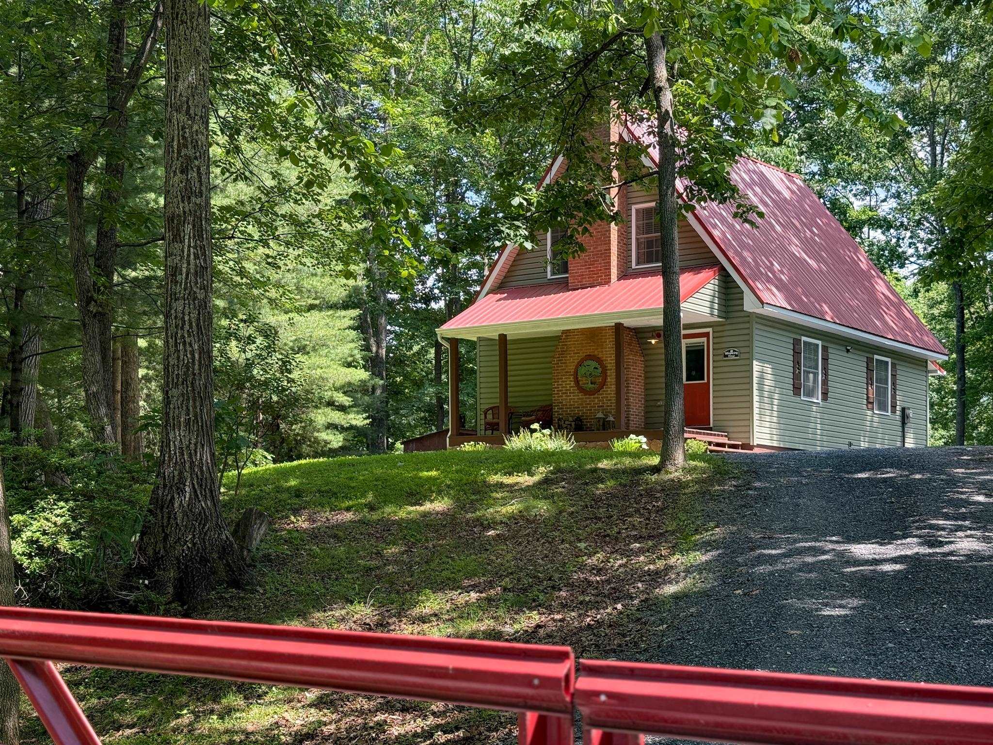 323 DEER TRAIL DR, GREENVILLE, Virginia 24440, 3 Bedrooms Bedrooms, ,2 BathroomsBathrooms,Residential,323 DEER TRAIL DR,665737 MLS # 665737