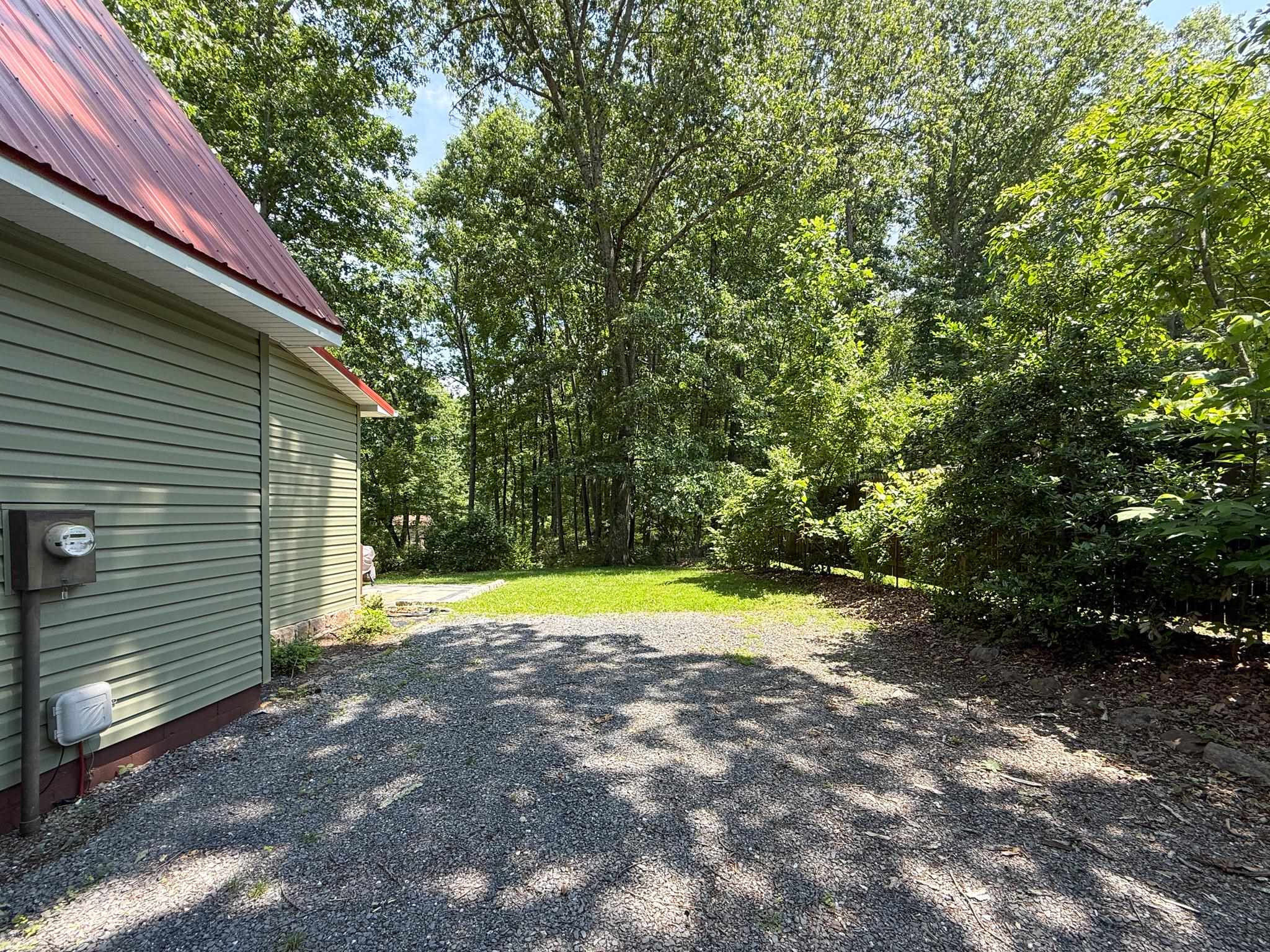 323 DEER TRAIL DR, GREENVILLE, Virginia 24440, 3 Bedrooms Bedrooms, ,2 BathroomsBathrooms,Residential,323 DEER TRAIL DR,665737 MLS # 665737