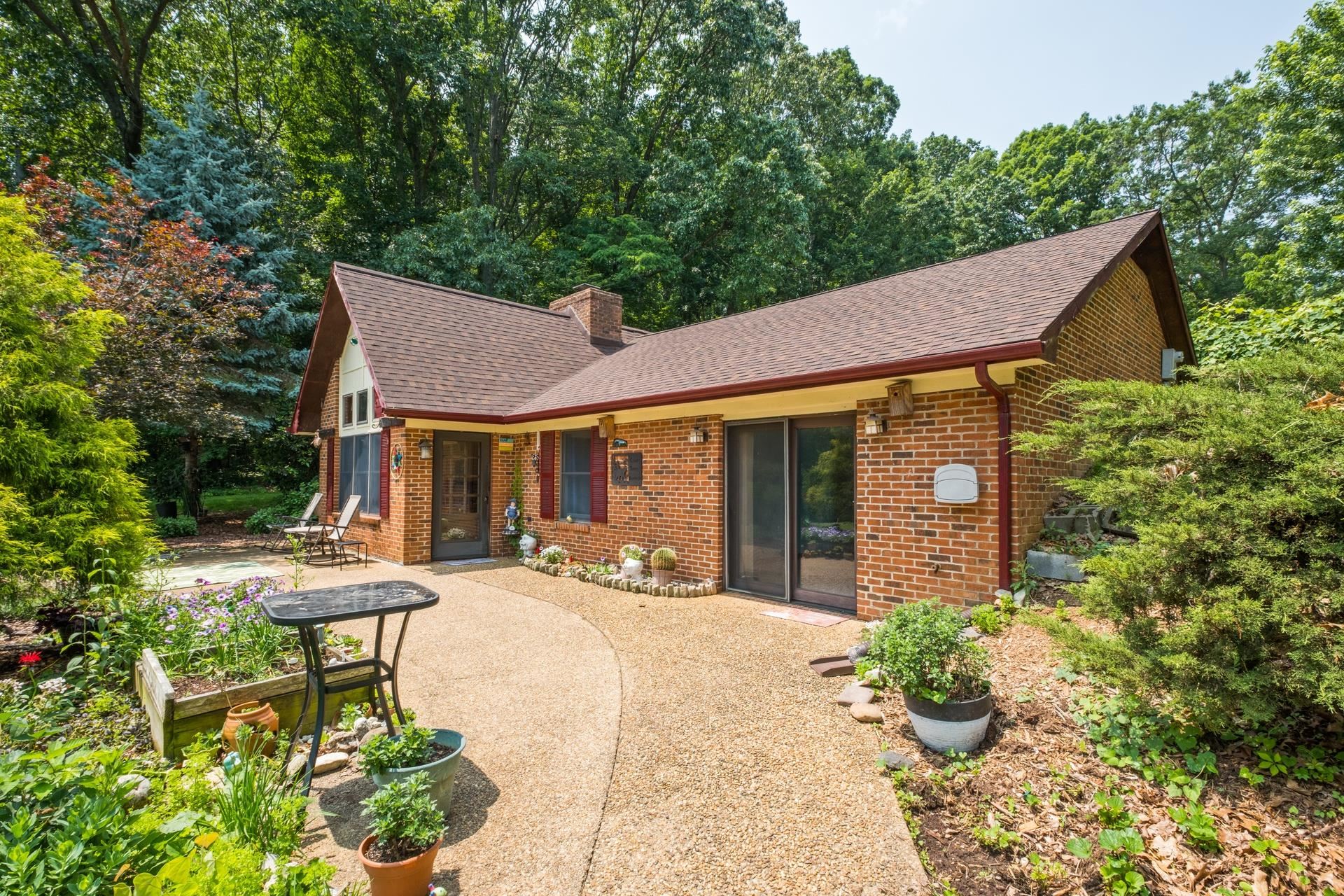 605 CHURCHMANS MILL RD, STUARTS DRAFT, Virginia 24477, 3 Bedrooms Bedrooms, ,2 BathroomsBathrooms,Residential,Cottage with Views!,605 CHURCHMANS MILL RD,665748 MLS # 665748
