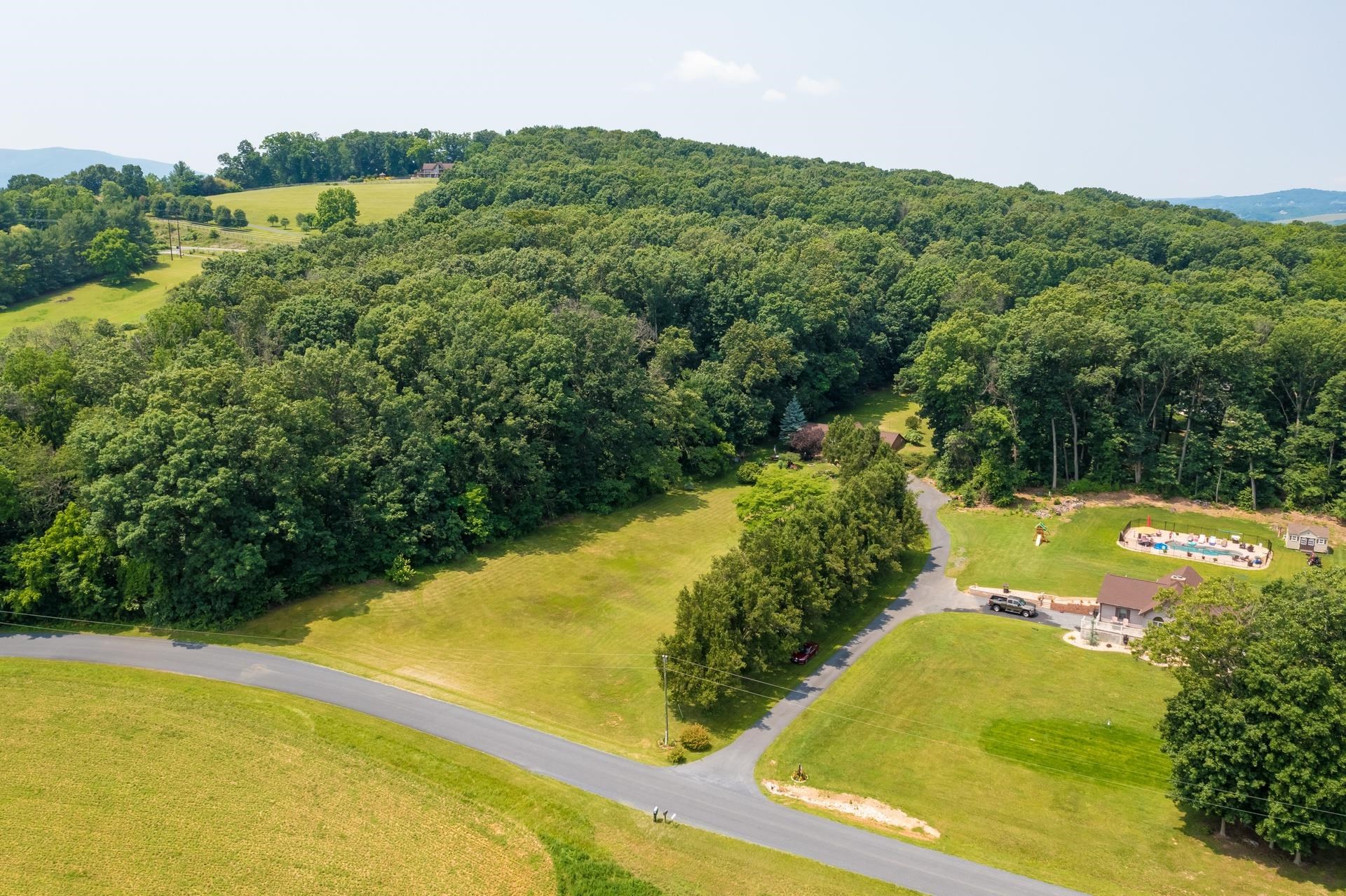605 CHURCHMANS MILL RD, STUARTS DRAFT, Virginia 24477, 3 Bedrooms Bedrooms, ,2 BathroomsBathrooms,Residential,Cottage with Views!,605 CHURCHMANS MILL RD,665748 MLS # 665748