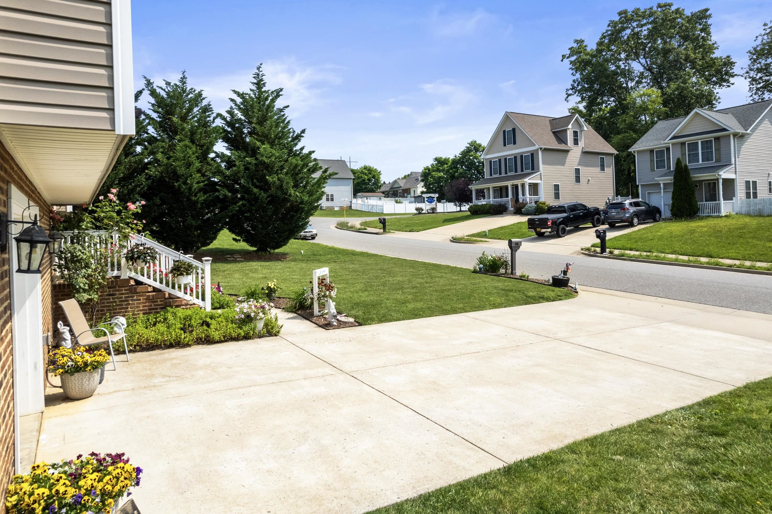 96 LOFTY CIR, STUARTS DRAFT, Virginia 24477, 4 Bedrooms Bedrooms, ,3 BathroomsBathrooms,Residential,96 LOFTY CIR,665749 MLS # 665749