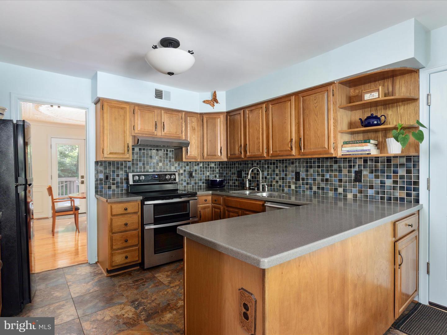 4819 BENTONBROOK DR, FAIRFAX, Virginia 22030, 4 Bedrooms Bedrooms, ,4 BathroomsBathrooms,Residential,For sale,4819 BENTONBROOK DR,VAFX2237178 MLS # VAFX2237178