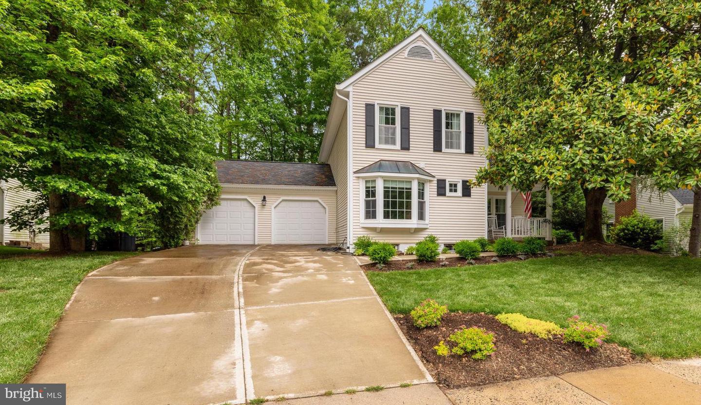 9206 NORTHEDGE DR, SPRINGFIELD, Virginia 22153, 3 Bedrooms Bedrooms, ,3 BathroomsBathrooms,Residential,For sale,9206 NORTHEDGE DR,VAFX2237628 MLS # VAFX2237628