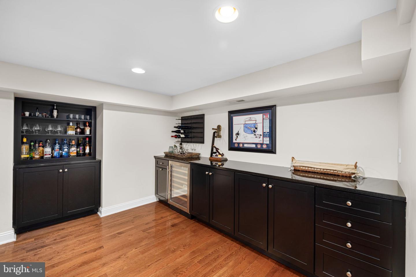 9206 NORTHEDGE DR, SPRINGFIELD, Virginia 22153, 3 Bedrooms Bedrooms, ,3 BathroomsBathrooms,Residential,For sale,9206 NORTHEDGE DR,VAFX2237628 MLS # VAFX2237628
