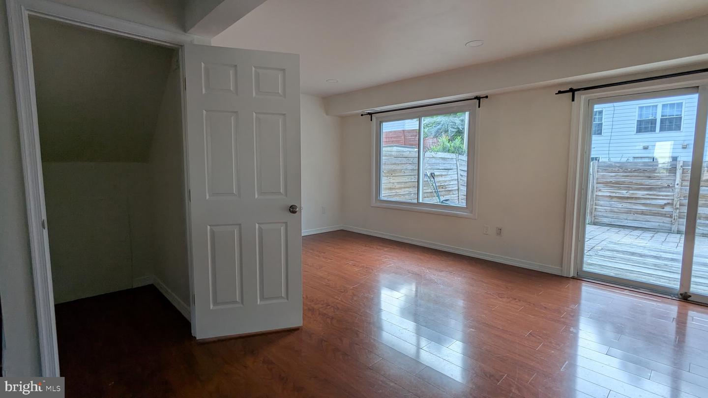 14743 TAMARACK PL, WOODBRIDGE, Virginia 22191, 3 Bedrooms Bedrooms, ,2 BathroomsBathrooms,Residential,For sale,14743 TAMARACK PL,VAPW2093472 MLS # VAPW2093472