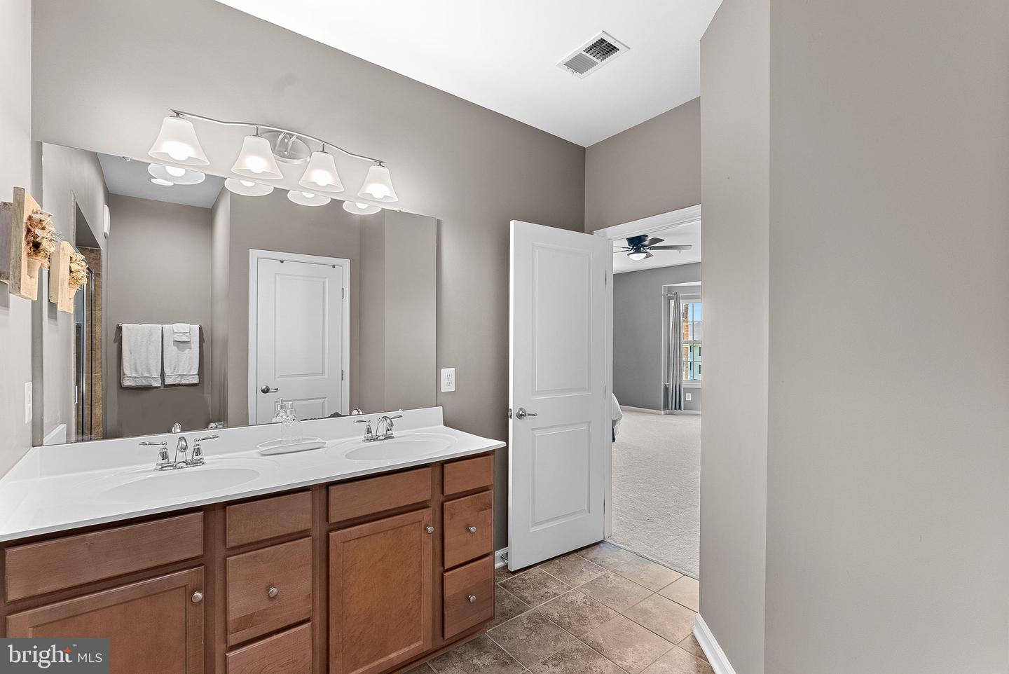 7471 BRUNSON CIR #10A, GAINESVILLE, Virginia 20155, 3 Bedrooms Bedrooms, ,2 BathroomsBathrooms,Residential,For sale,7471 BRUNSON CIR #10A,VAPW2093778 MLS # VAPW2093778