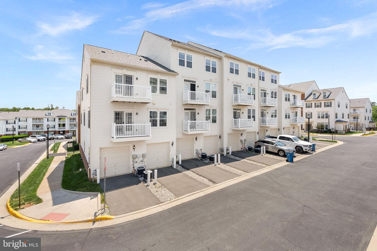 7471 BRUNSON CIR #10A, GAINESVILLE, Virginia 20155, 3 Bedrooms Bedrooms, ,2 BathroomsBathrooms,Residential,For sale,7471 BRUNSON CIR #10A,VAPW2093778 MLS # VAPW2093778