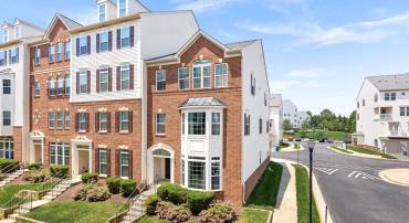 7471 BRUNSON CIR #10A, GAINESVILLE, Virginia 20155, 3 Bedrooms Bedrooms, ,2 BathroomsBathrooms,Residential,For sale,7471 BRUNSON CIR #10A,VAPW2093778 MLS # VAPW2093778