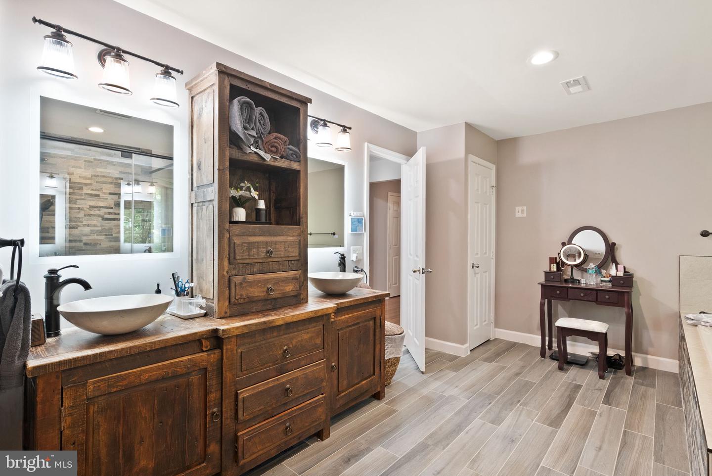 6689 HIGHPOINT CT, MANASSAS, Virginia 20112, 5 Bedrooms Bedrooms, ,4 BathroomsBathrooms,Residential,For sale,6689 HIGHPOINT CT,VAPW2093882 MLS # VAPW2093882