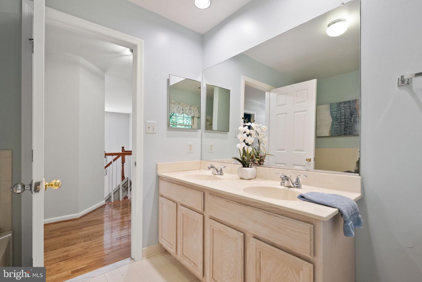 6689 HIGHPOINT CT, MANASSAS, Virginia 20112, 5 Bedrooms Bedrooms, ,4 BathroomsBathrooms,Residential,For sale,6689 HIGHPOINT CT,VAPW2093882 MLS # VAPW2093882